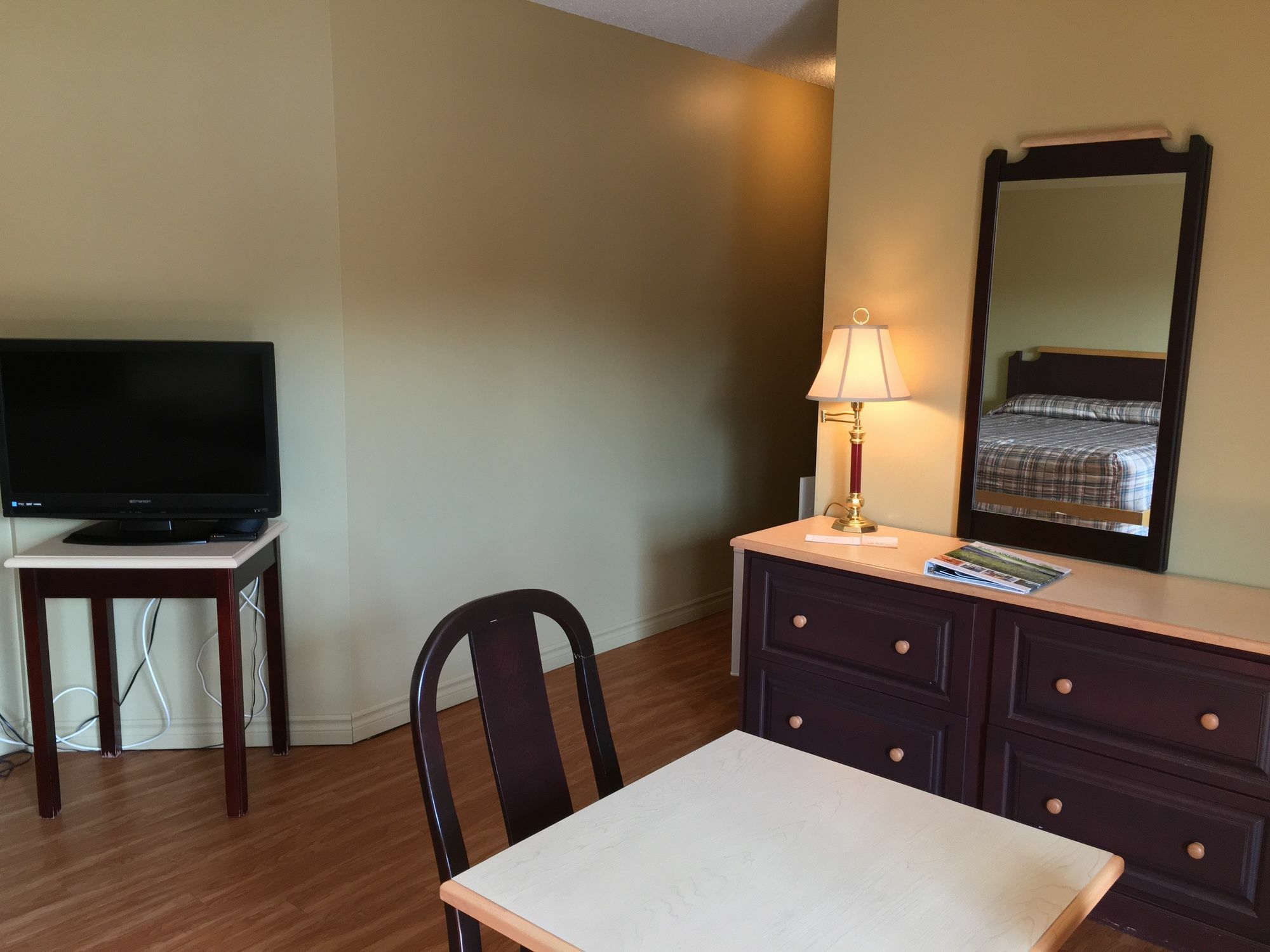 Hotel Baie Saint Paul Bagian luar foto